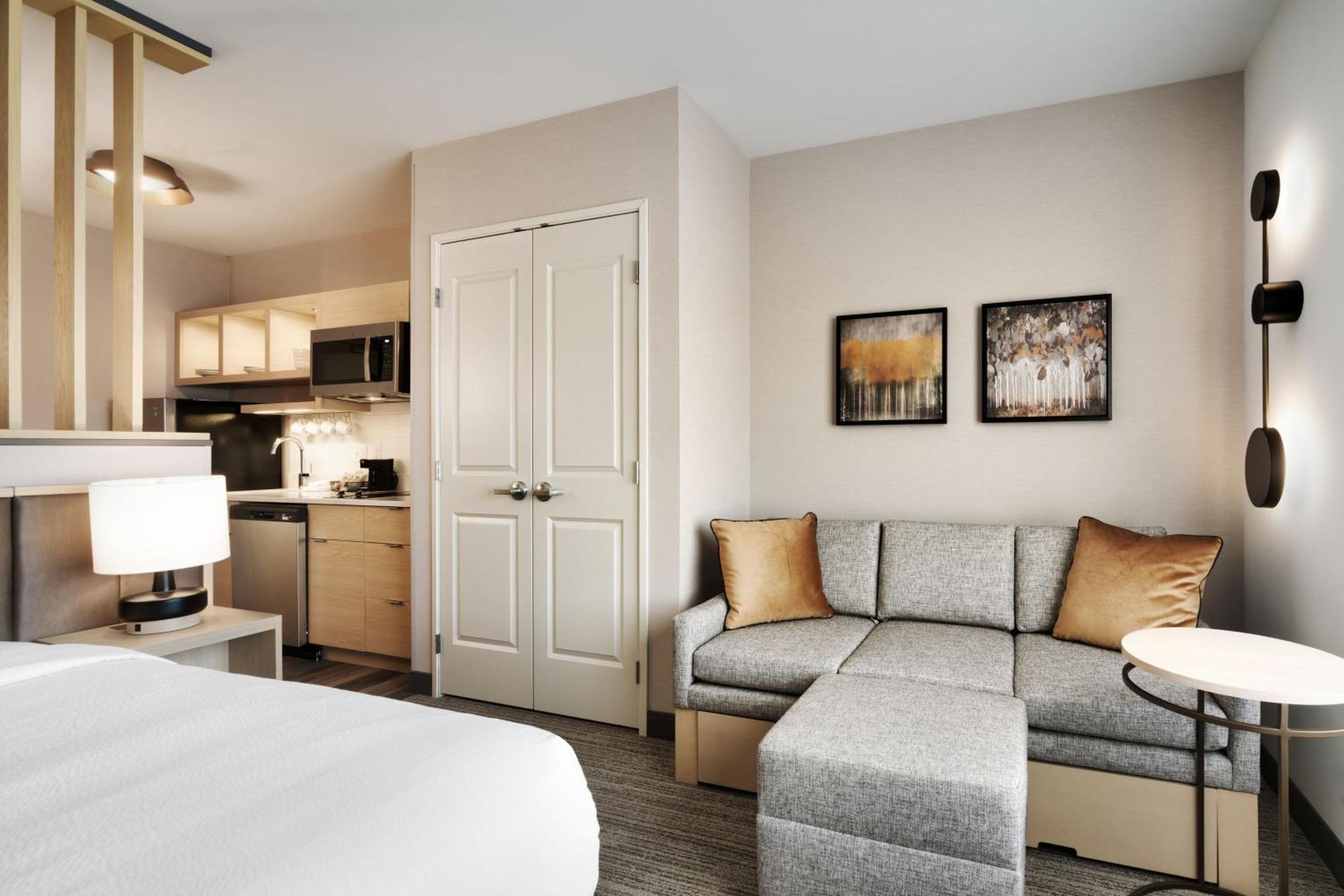 Towneplace Suites By Marriott Шоу-Лоу Екстер'єр фото