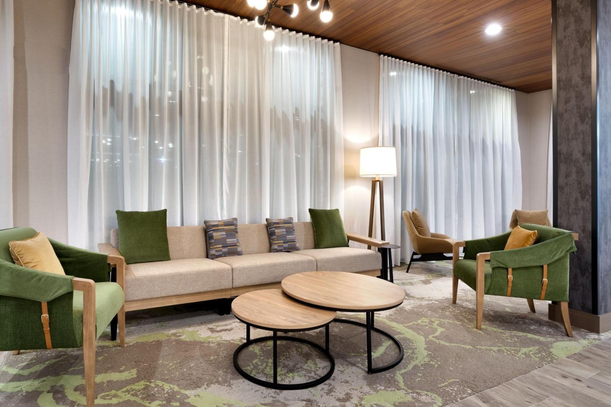 Towneplace Suites By Marriott Шоу-Лоу Екстер'єр фото