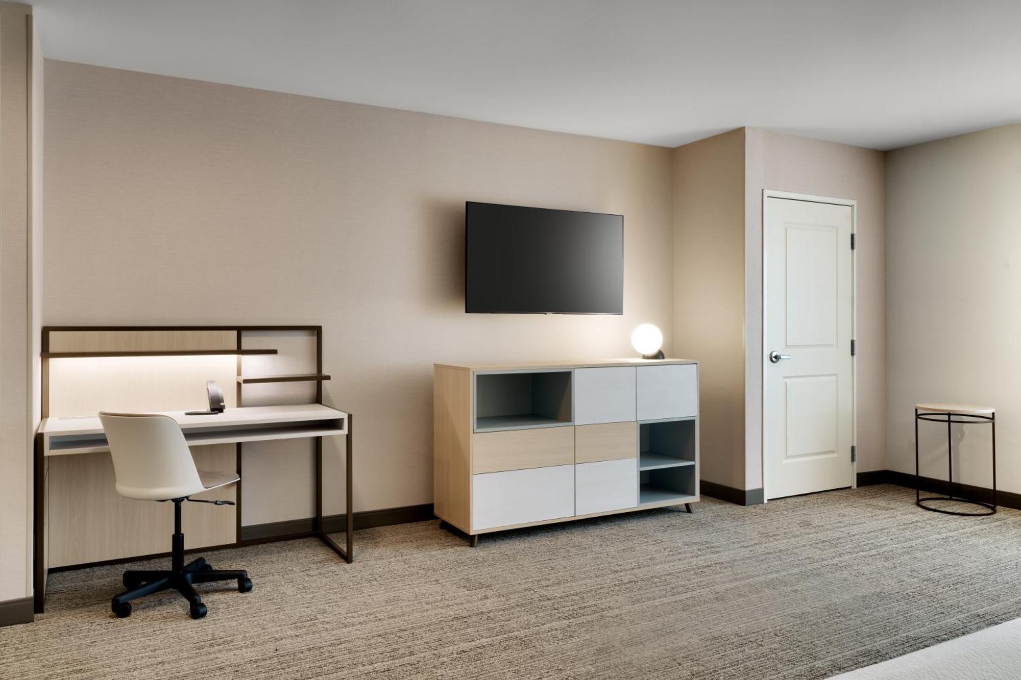 Towneplace Suites By Marriott Шоу-Лоу Екстер'єр фото